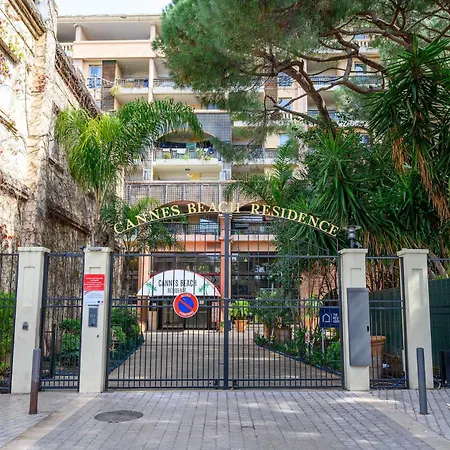 En Bord De Avec Terrasse & Piscine Appartement